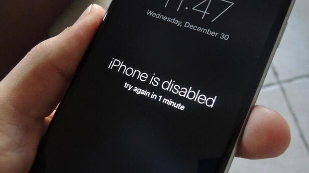 Як розблокувати iPhone та відновити дані