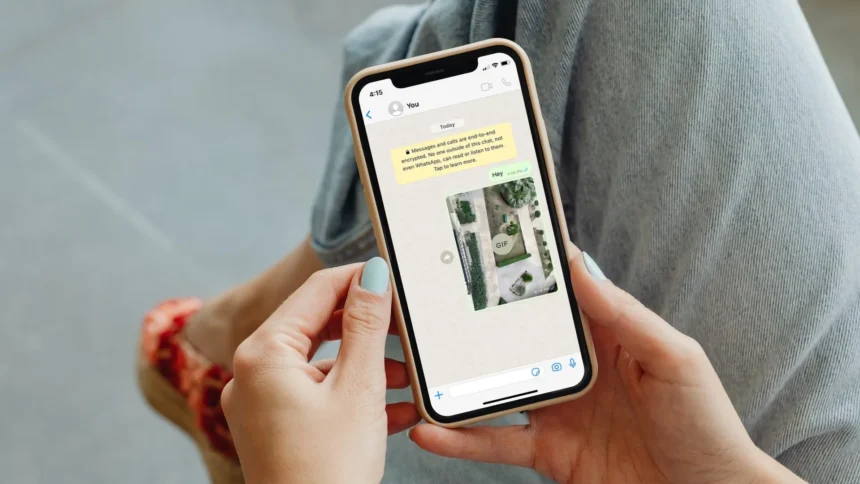Як захистити фото у WhatsApp: налаштування приватності, які варто увімкнути 33 how to send photos on whatsapp