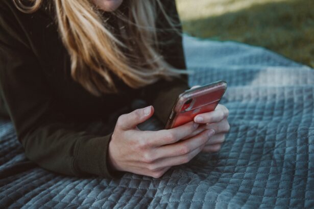 iphone user red