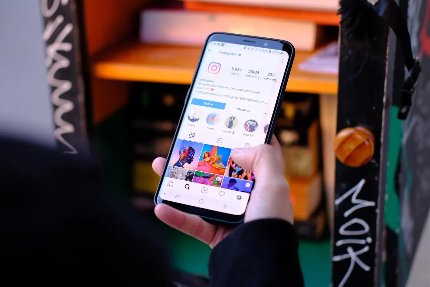 Як скасувати відправлення повідомлень в Instagram