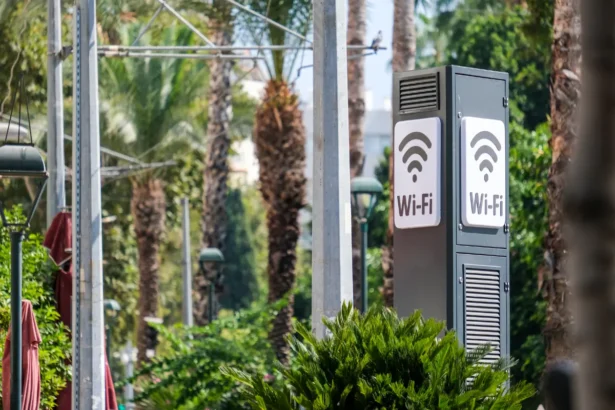 Публічний Wi-Fi: 10 порад для захисту ваших даних