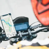 Вібрації від мотоцикла можуть зіпсувати камеру смартфона: як уникнути пошкоджень