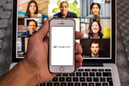 Чому Google Meet кращий за Zoom та як ним користуватися?