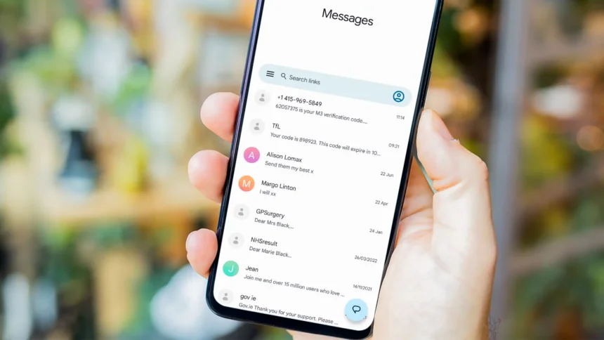 Google Messages починає впроваджувати попередження про чутливий контент