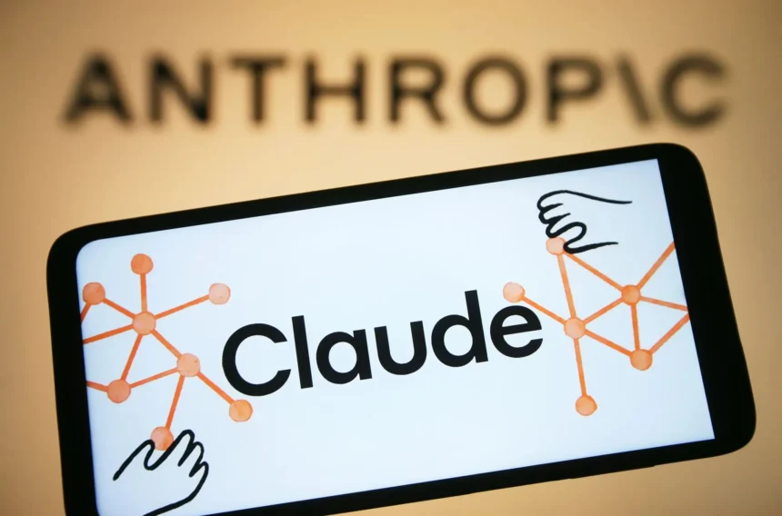 Anthropic дослідила моральні цінності Claude