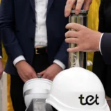 За участі посла України в Латвії у фундамент нового датацентру Tet DC7 закладено капсулу часу