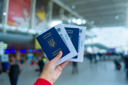 6 способів захистити паспорт та інші подорожні документи від кіберзлочинців