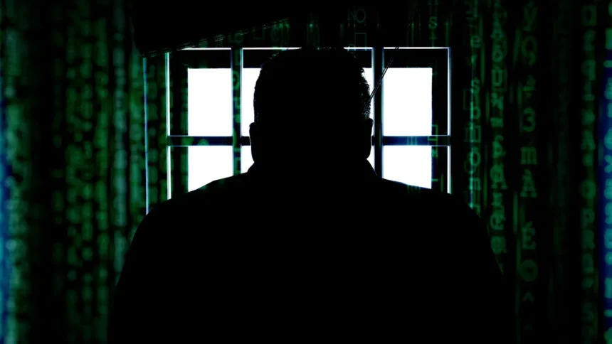 Програміст заклав у мережу роботодавця логічну бомбу, яка почала знищувати сервери після його звільнення