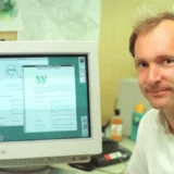 Творець Інтернету пояснює, чому віддав його безкоштовно та про що шкодує