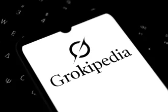 Чи варто довіряти Grokipedia? Науковці оцінили AI-енциклопедію Ілона Маска