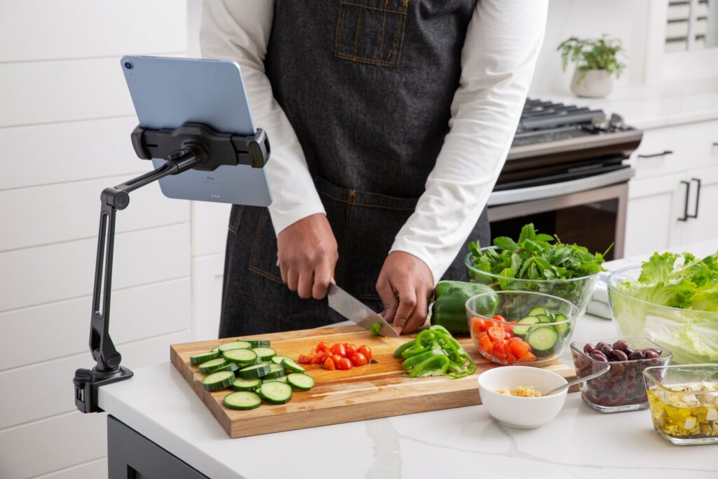 12 способів використання старого iPad 34 12s hoverbarduo ls10 hires 1157711329