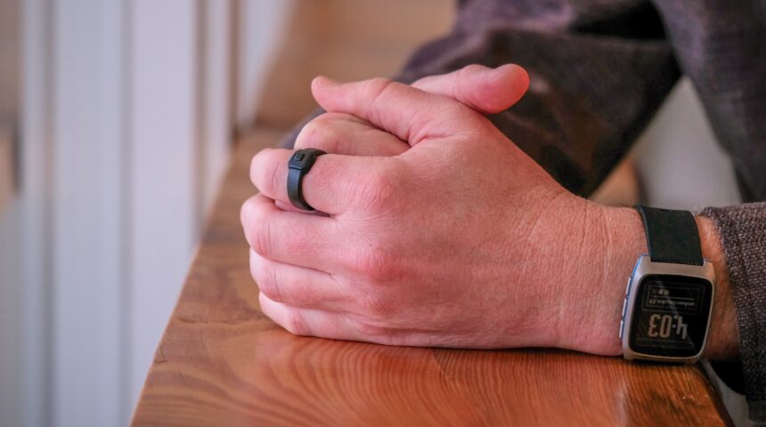 Index 01: Засновник Pebble представив AI-кільце за $75 33 Засновник Pebble представив AI-кільце Index 01 за $75