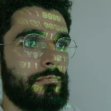 Wikipedia заборонила редакторам писати статті за допомогою ШІ