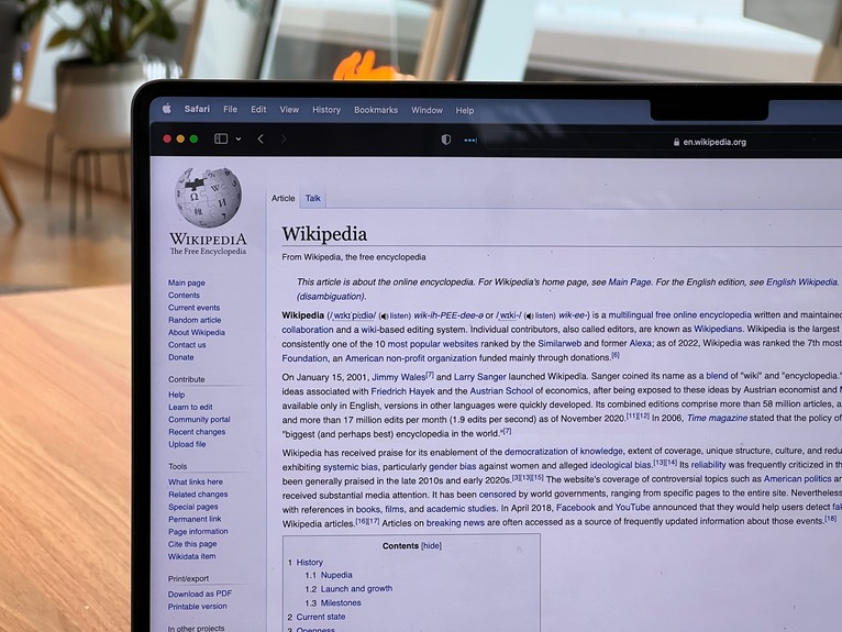 Wikimedia: некеровані ШІ-агенти OpenAI без дозволу редагували вікі й могли спричинити травневий збій
