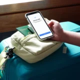 eSIM чи фізична SIM-картка: що краще і чим вони відрізняються
